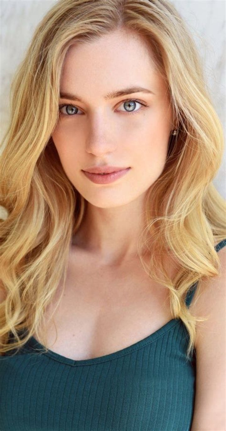 Anja Savcic Net Worth