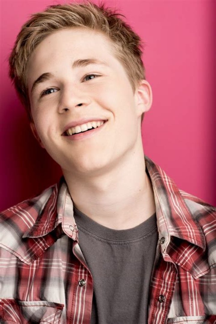 Casey Simpson Net Worth