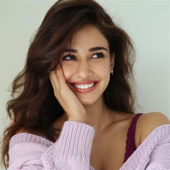 Disha Patani Net Worth: Details About Movie, Career, Age, Home, Income - SarkariResult