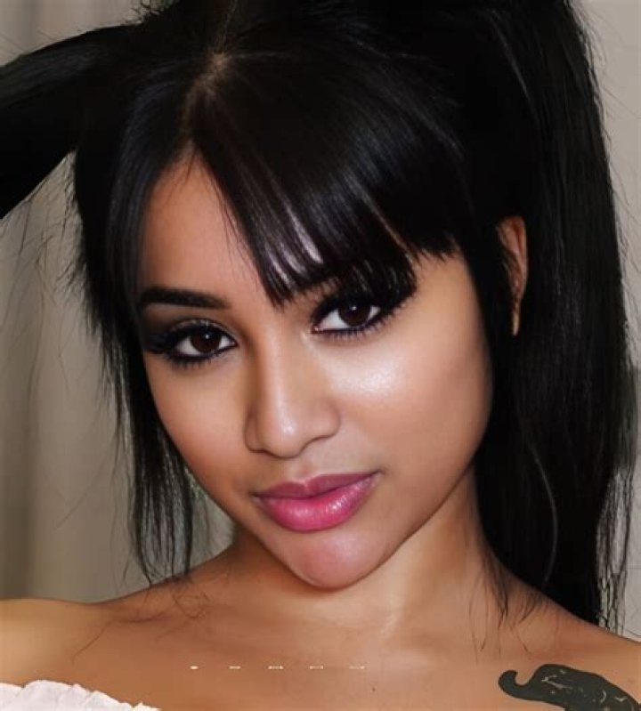 Jasmina Hdagha Net Worth