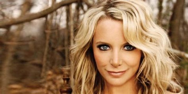 Kerry Harvick Net Worth