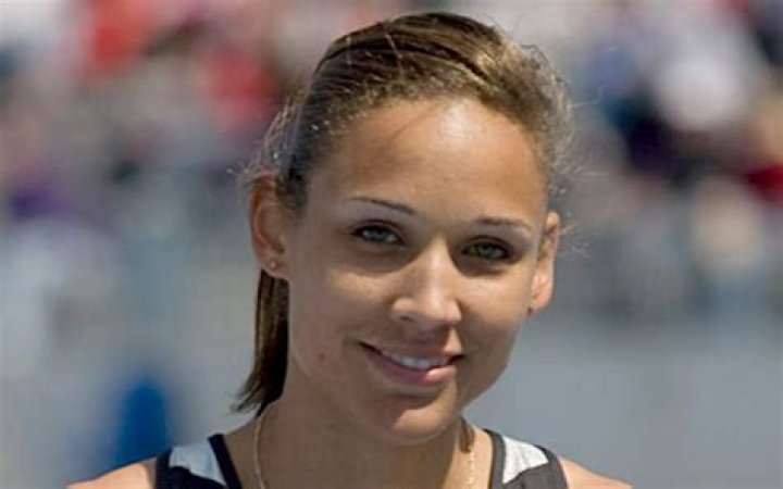 Lolo Jones Height, Weight, Measurements, Bra Size, Shoe Size