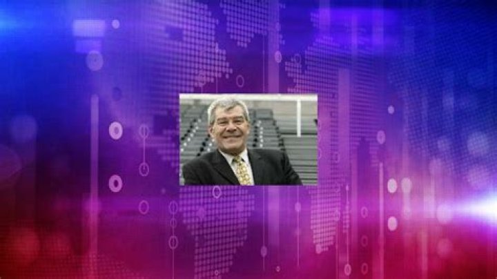 Malcolm Macdonald Net Worth
