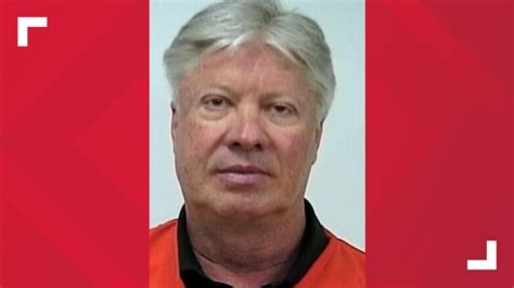 Robert Mendenhall Net Worth