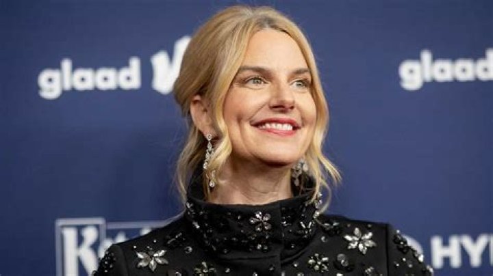 Sarah Kate Ellis Net Worth: Career, Family, Age, Income, Wiki, Bio, All You Need to Know - SarkariResult