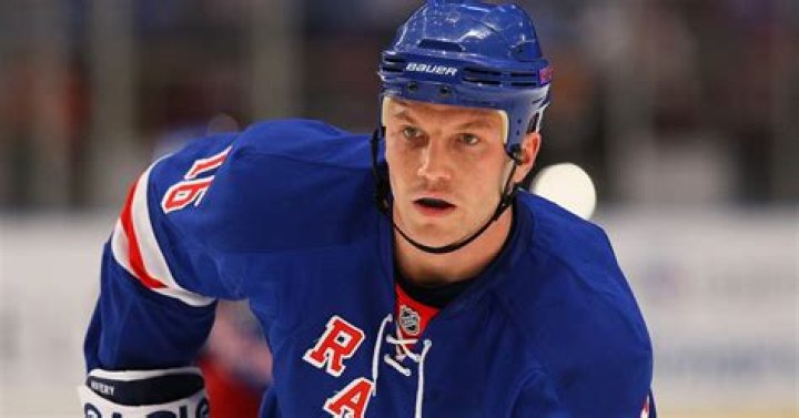Sean Avery Net Worth