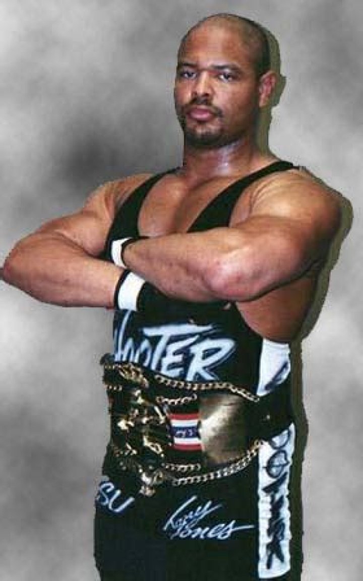 Tony Jones (wrestler)