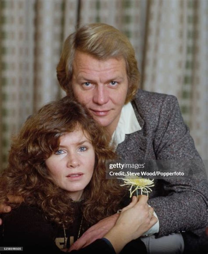 Who Is Jane McCarry Husband Robert Gibson? Everything On His Family And Net Worth